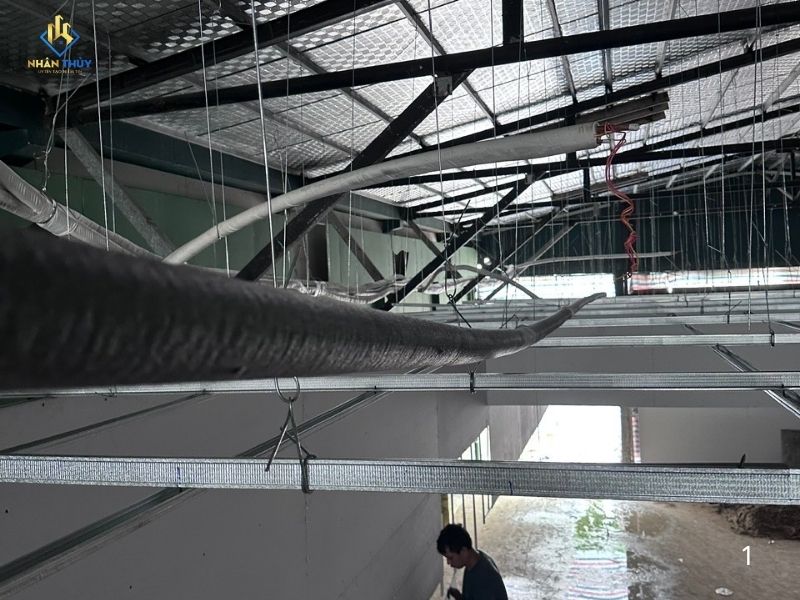 Hệ ống đồng điều hòa được bố trí phía trên trần PBC Billiards